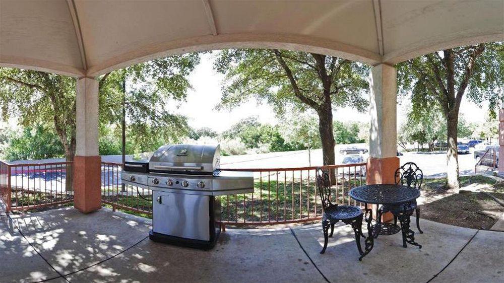 Sonesta Simply Suites Austin The Domain Area Ngoại thất bức ảnh